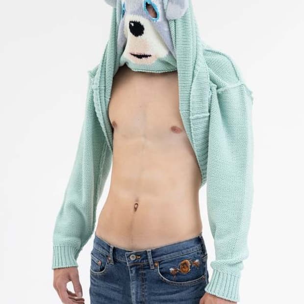 더블렛 23AW 오버핏 민트컬러 갱갱갱 베어마스크 니트