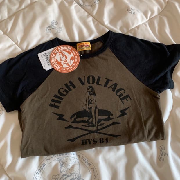 히스테릭글래머 high voltage 반팔