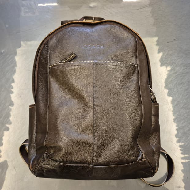 COACH 레더 백 팩