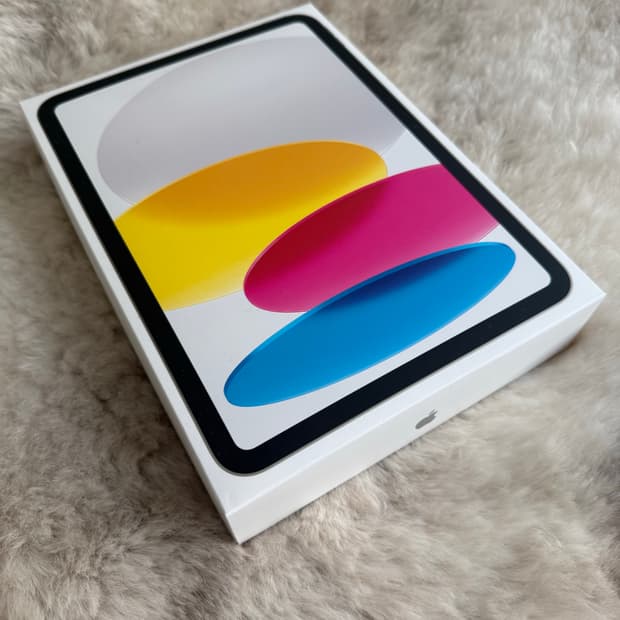 [애플] 아이패드 11세대 128gb silver 미개봉 새상품 