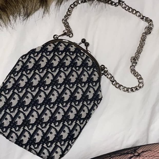 디올 오블리크 프레임백 체인 숄더백 / 낫마이무디 디올 리사이클링 백