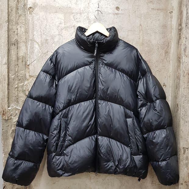 위켄더스 블랙 패딩 XL사이즈 