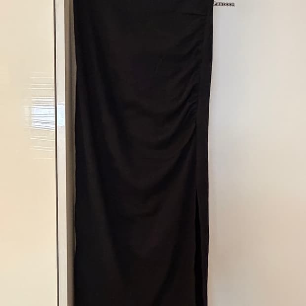 자라 셔링 슬릿 롱 스커트 블랙