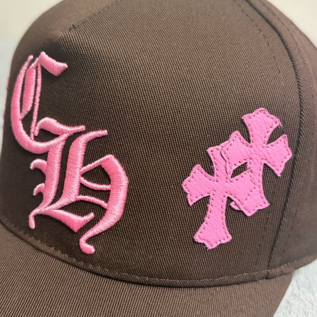 크롬하츠 브라운 핑크 크로스패치 베이스볼캡 모자