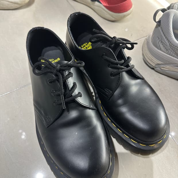 [270] 닥터마틴 3홀 벡스 블랙 스무스