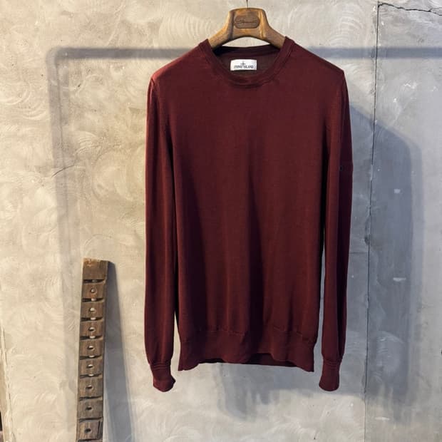 스톤 아일랜드 니트 105