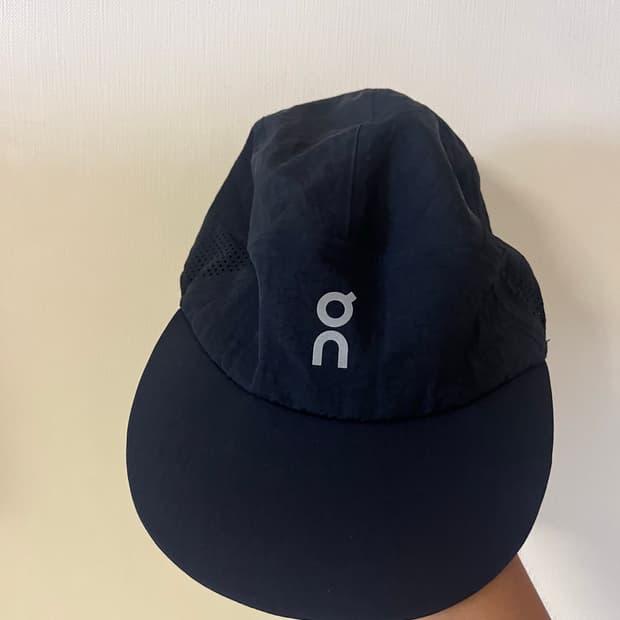 온러닝 퍼포먼스캡 블랙