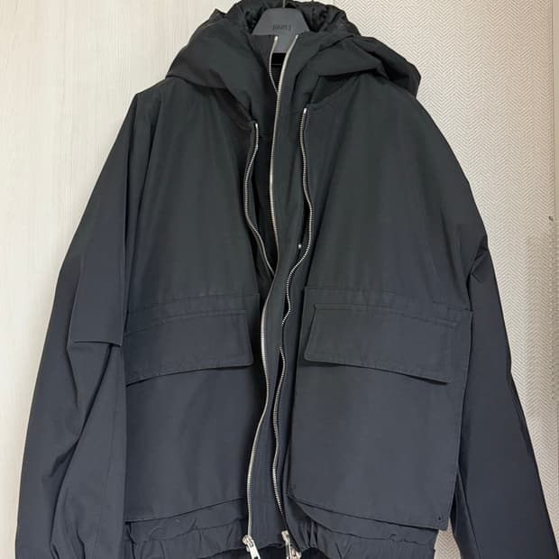 (46) 송지오옴므 코쿤 더블 레이어드 후드 마원 점퍼 블랙