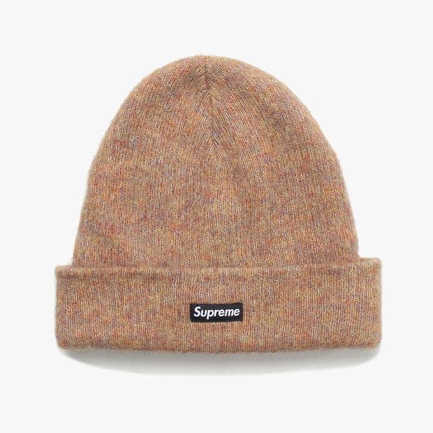  SUPREME "Beige Mohair Beanie"