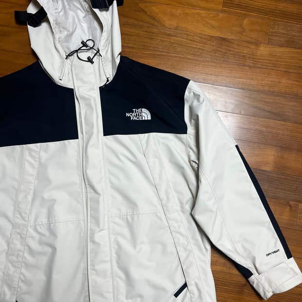 노스페이스 드라이벤트 마운틴자켓 /베이지