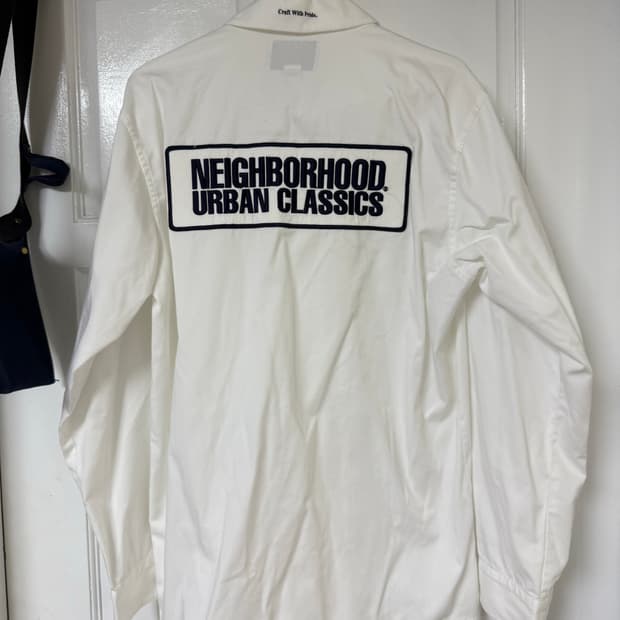 네이버후드 클래식 로고 셔츠