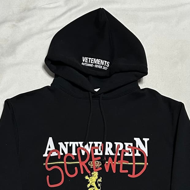 XS 베트멍 앤트워프 로고 블랙 후드티