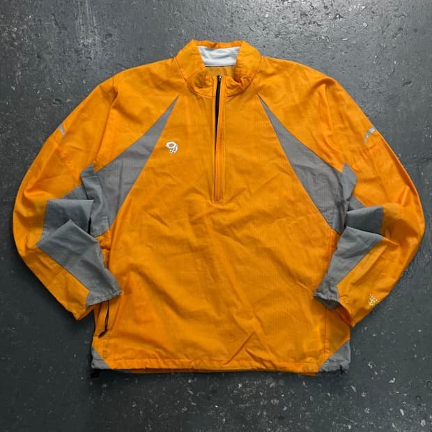 95-100 마운틴하드웨어 고프코어 아노락 