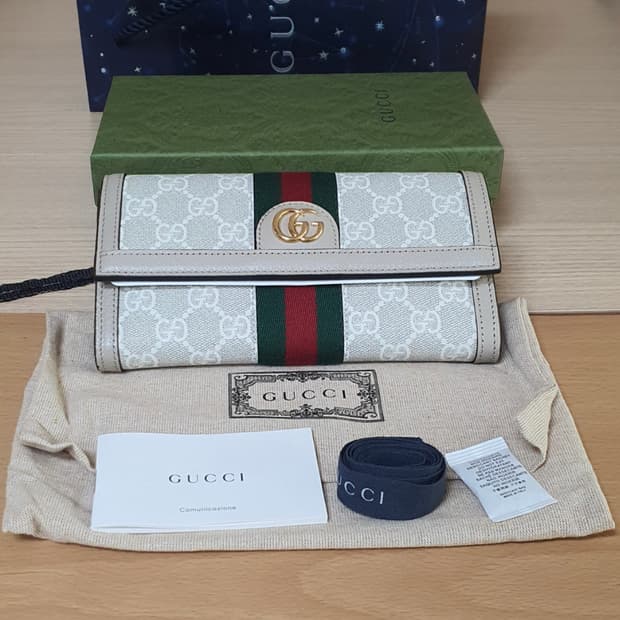 (미사용)구찌 오피디아 신형 장지갑/지갑 새상품급 정품(감정O)