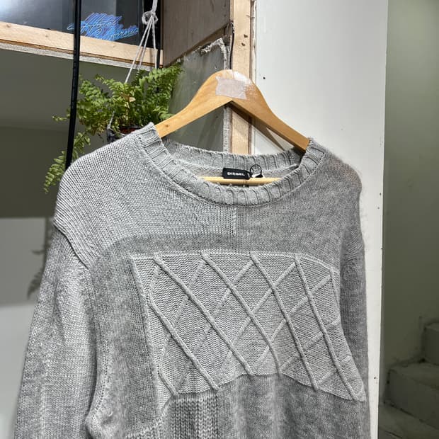 디젤 패턴 니트