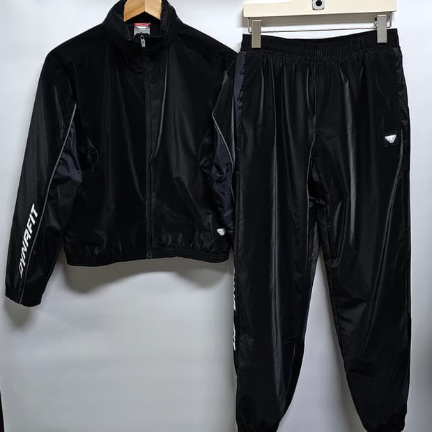 다이나핏 여성 글로시 웜업셋업 S (25년신상)