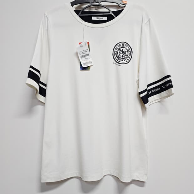 새상품  macaw 마카우  반팔 티셔츠 100