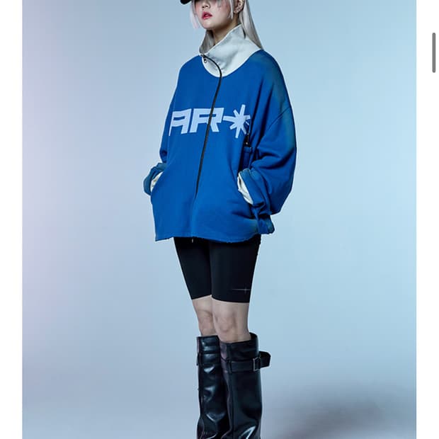 틸던 art zipup blue