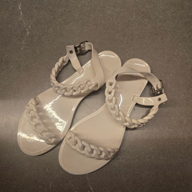 지방시 젤리슈즈  38