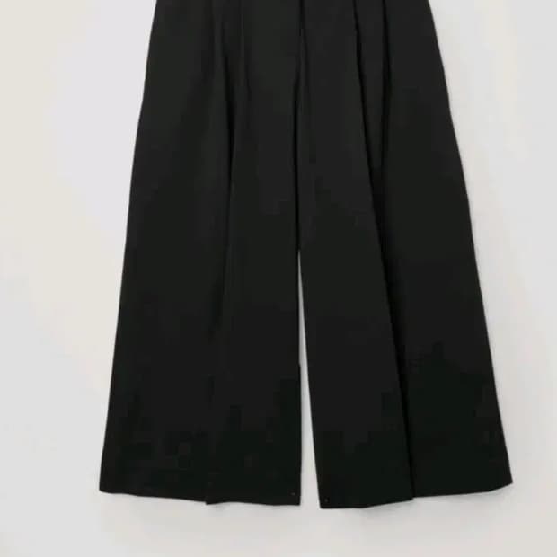 [새제품]L 코스 슈퍼와이드 슬랙스 팬츠 cos 바지 블랙 검정 트라우저