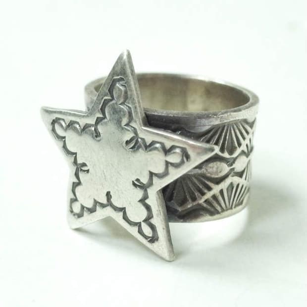 Sunshine Reeves × BEAMS  (17-18호)