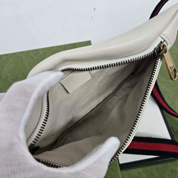 [보증서 정품] 구찌 띠로고 힙색 벨트백