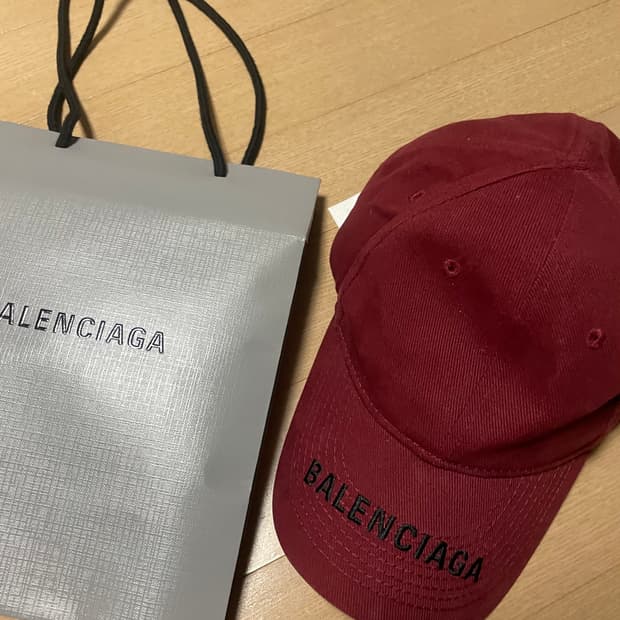 발렌시아가 볼캡 모자