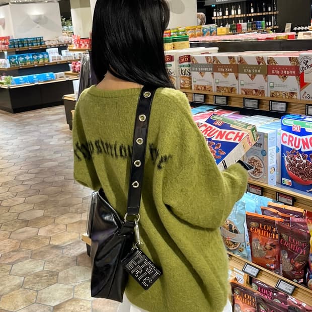 더미스테리어스호텔 오버핏 로고 가디건 올리브