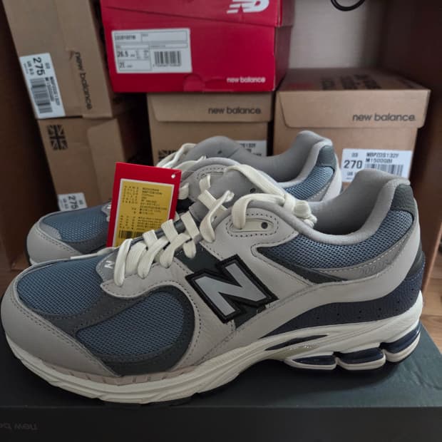 뉴발란스x아트모스 2002R 280 새상품