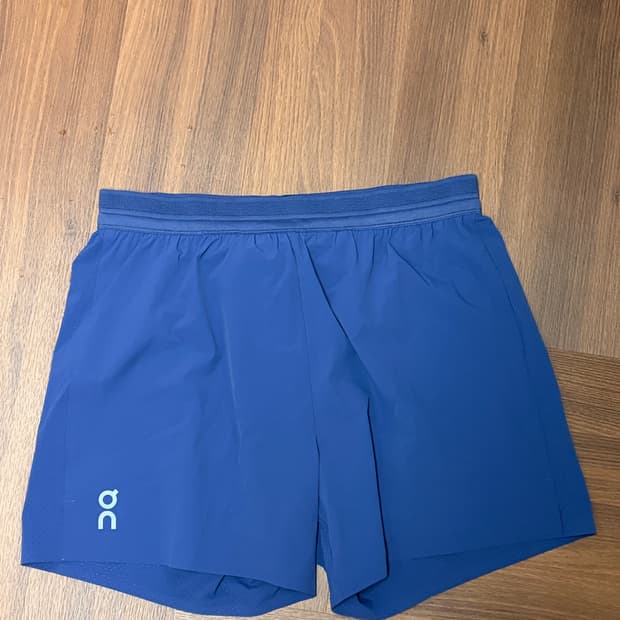 온러닝 퍼포먼스 5인치 쇼츠 판매