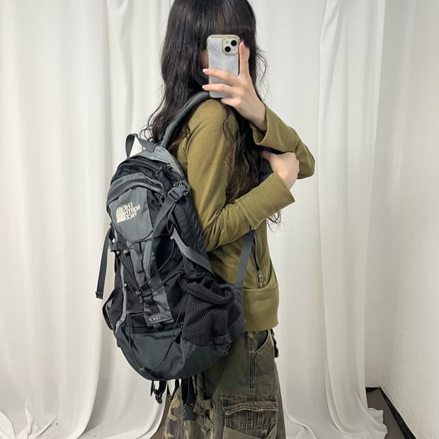 The North Face khaki gray ION20 backpack