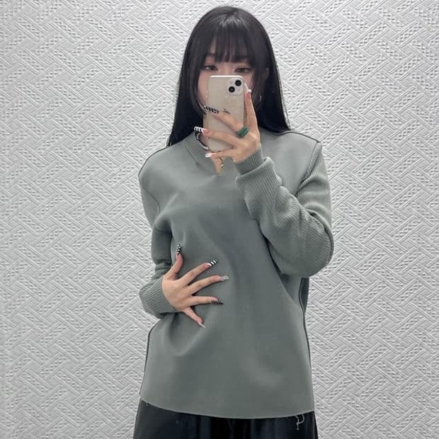 솔리드옴므 한섬 모던시크 울캐시미어 펠트 니트 맨투맨 50 C10495