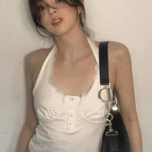 Gimor 한소희 홀터넥