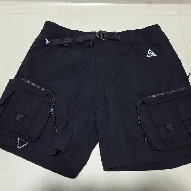나이키 ACG 카고 쇼츠 블랙
