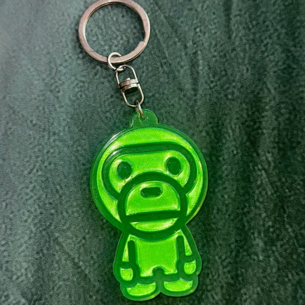 베이프 마일로 키링 