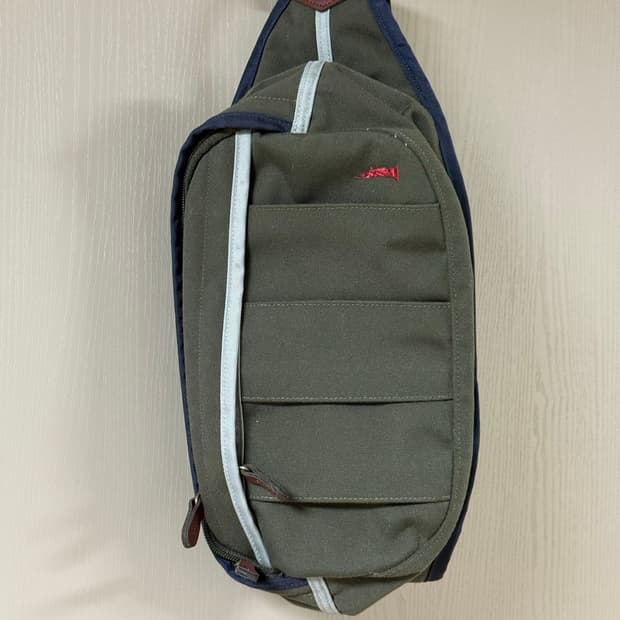 eastboy waist bag (olive)