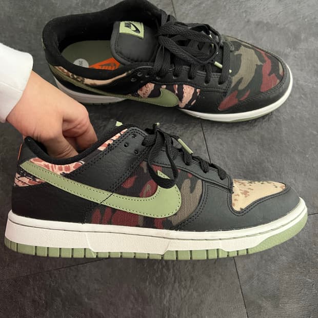 나이키 덩크 로우 SE 멀티카모 250