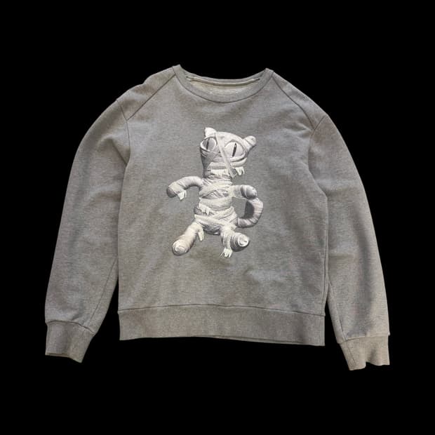 준지 미이라 돌 그래픽 맨투맨