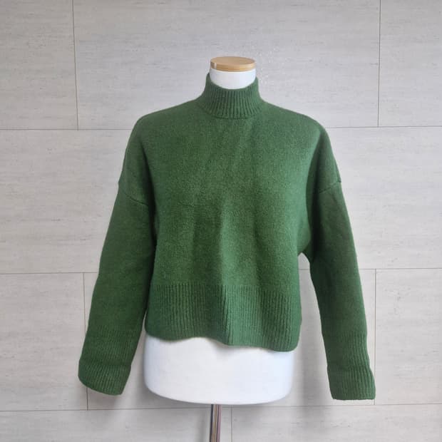 자라 반크롭 도톰니트 