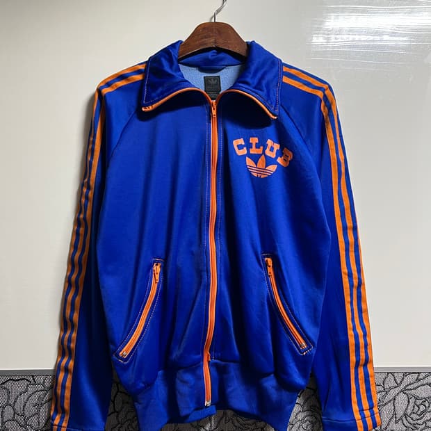 아디다스 클럽 트랙탑 블루 오렌지