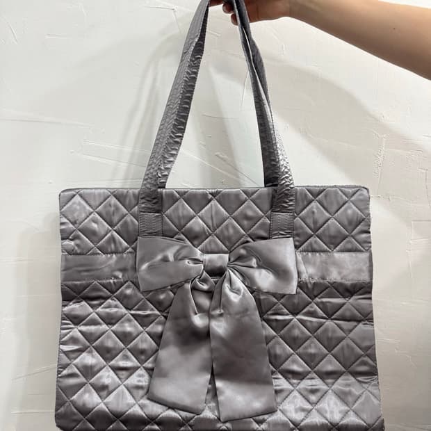 silver ribbon big bag