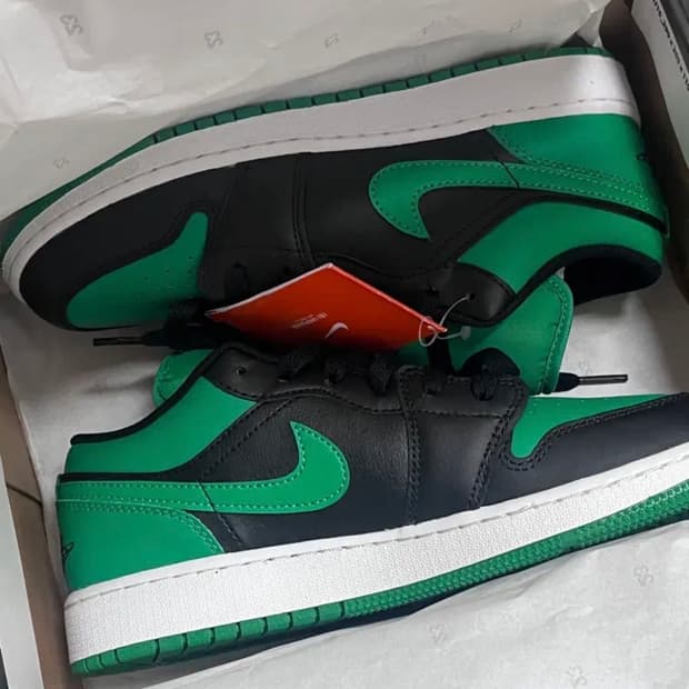 나이키 에어 조던 1 로우 GS 블랙 럭키 그린 245