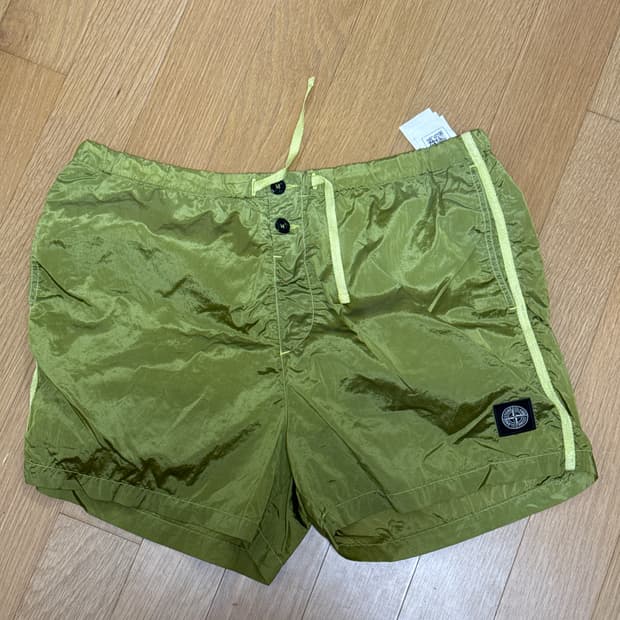 스톤아일랜드 비치숏츠