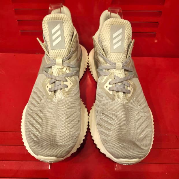 아디다스(Adidas) 알파바운스
비욘드
260size