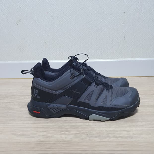 살로몬 X 울트라4 트레킹화 255