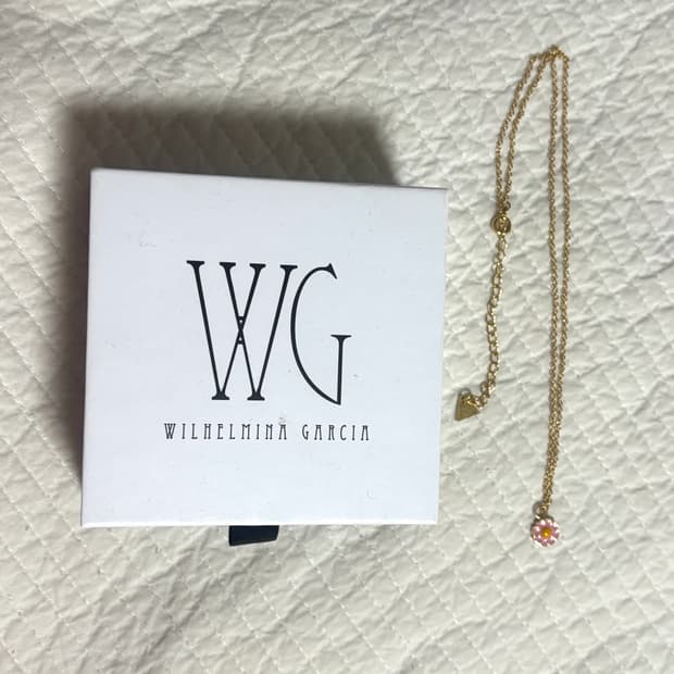 Wilhelmina Garcia 윌헬미나가르시아 플라워 목걸이 