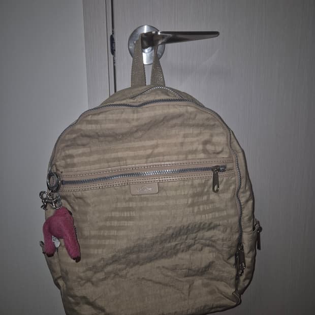 베이지 단가라 키플링 백팩