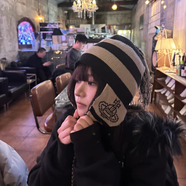 비비안웨스트우드 Vivienne westwood 이어플랩 나나 비니