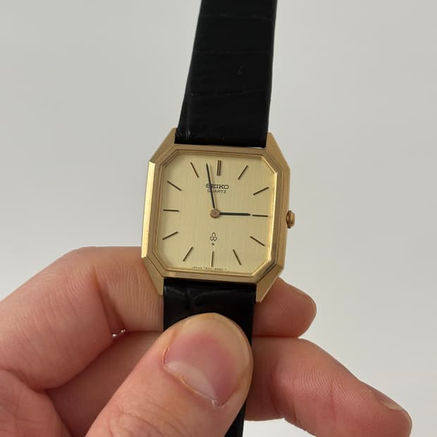 1980s Chariot Gold Octagon Quartz 