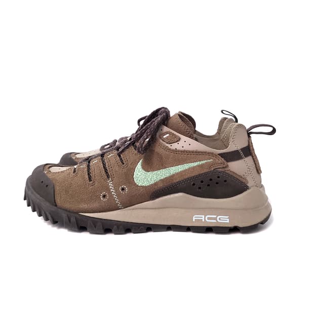[240] 나이키 ACG 더트 와일드엣지 브라운
